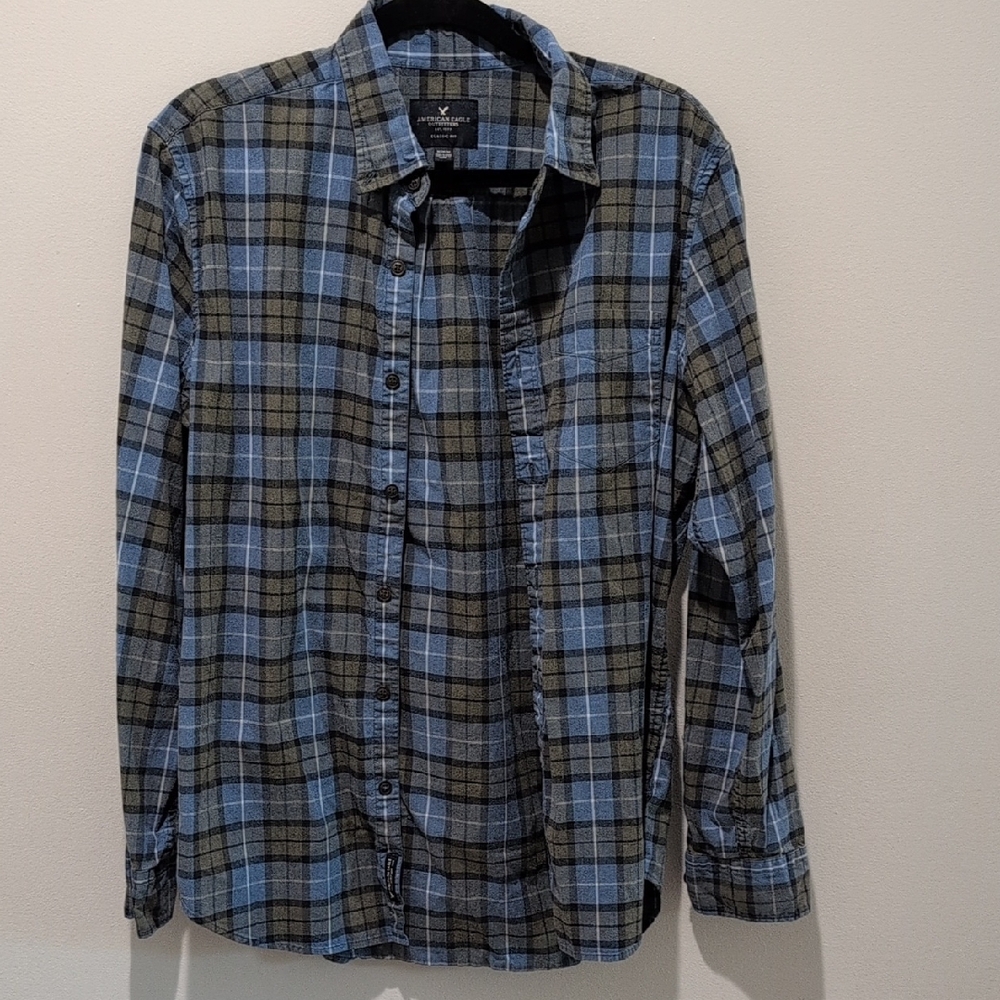 American Eagle Outfitters Blue and Green Plaid Shirt